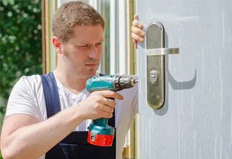 Broomfield Lock And Locksmith Broomfield, CO 303-214-7224 - 5a-Lock-Changing